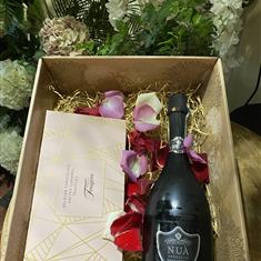 Proseccco &amp; Salted Caramel Truffles Gift Set